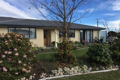 Photo of property in 2 Ashdonleigh Grove, Stoke, Nelson, 7011