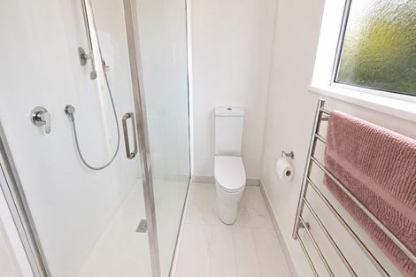 Photo of property in 4 Lyons Crescent, Strathmore Park, Wellington, 6022