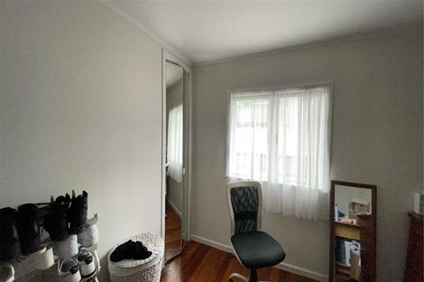Photo of property in 216 Te Atatu Road, Te Atatu South, Auckland, 0610