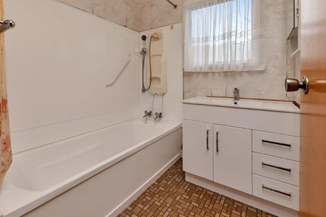 Photo of property in 15b Moki Place, Ruakaka, 0116