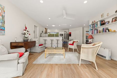 Photo of property in 51 Ngarara Road, Waikanae, 5036
