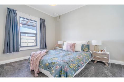 Photo of property in 22 Clutha Street, Alexandra, 9320