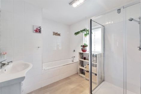 Photo of property in 69 Pipitiwai Drive, Helensville, Kaukapakapa, 0871