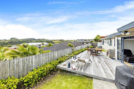 Photo of property in 19 Frederick Reece Drive, The Gardens, Auckland, 2105