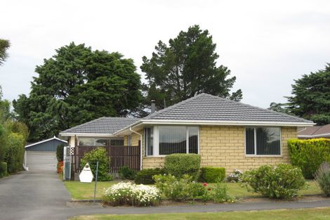 Photo of property in 28 Waratah Street, Avondale, Christchurch, 8061