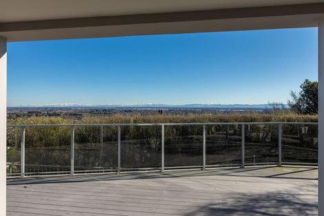 Photo of property in 8a Macmillan Avenue, Cashmere, Christchurch, 8022