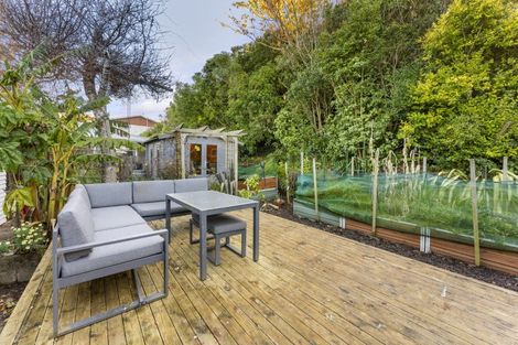 Photo of property in 24 Acacia Avenue, Maungaraki, Lower Hutt, 5010