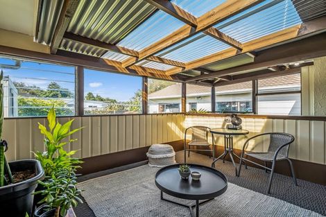 Photo of property in 9 Birmingham Street, Takaro, Palmerston North, 4412