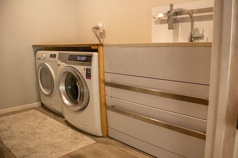 Photo of property in 24 Pembroke Road, Stratford, 4332