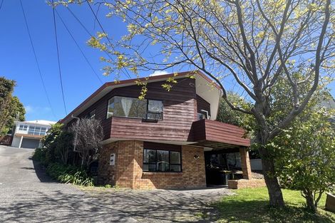 Photo of property in 1/14 Clematis Avenue, Murrays Bay, Auckland, 0630