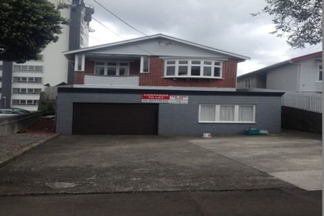 Photo of property in 35 Roxburgh Street, Mount Victoria, Wellington, 6011