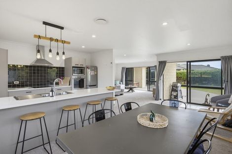 Photo of property in 1 William Noel Place, Waikanae Beach, Waikanae, 5036