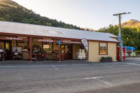 Photo of property in 4217 Christchurch Akaroa Road, Little River, 7591