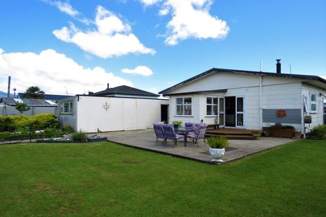 Photo of property in 121 Romilly Street, Westport, 7825