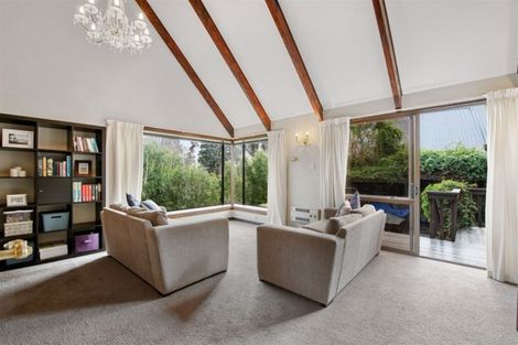 Photo of property in 7 Shalamar Drive, Cashmere, Christchurch, 8022