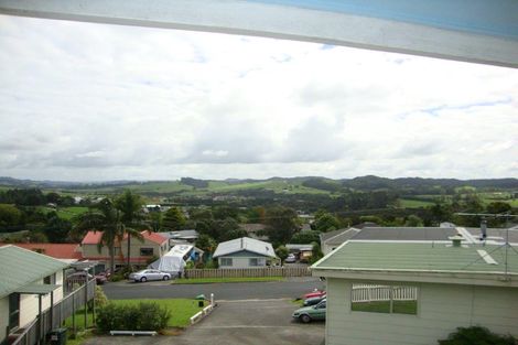 Photo of property in 11 Yorke Road, Haruru, 0204