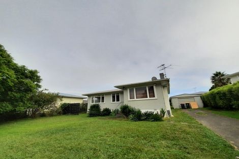 Photo of property in 107 Ennis Avenue, Pakuranga Heights, Auckland, 2010