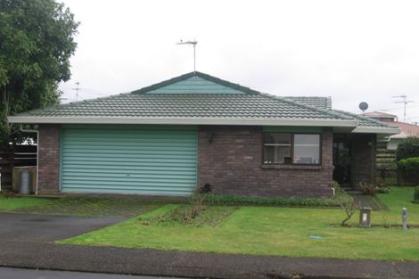 Photo of property in 2/2 Albert Street, Papakura, 2110