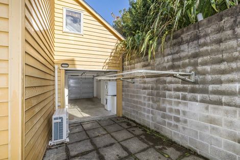 Photo of property in 12 Futuna Close, Karori, Wellington, 6012