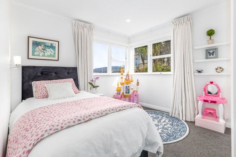 Photo of property in 38 Whanake Street, Titahi Bay, Porirua, 5022