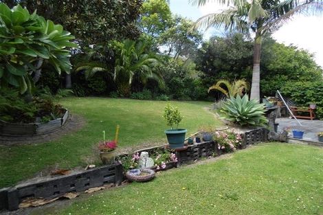Photo of property in 6 Mistletoe Place, Browns Bay, Auckland, 0630