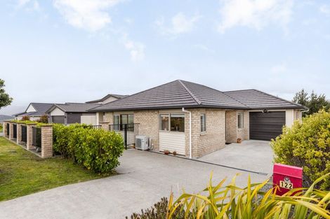 Photo of property in 122 Endeavour Drive, Whitby, Porirua, 5024