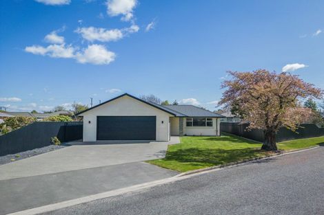 Photo of property in 16 Fox Street, Temuka, 7920