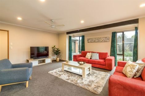 Photo of property in 2/15a Lothian Street, Ilam, Christchurch, 8041