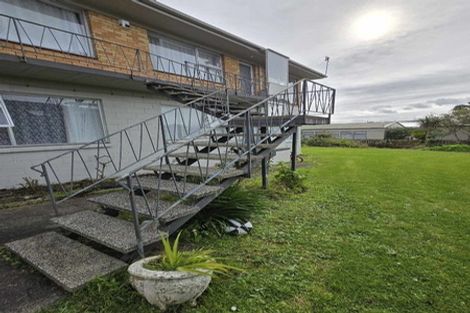 Photo of property in 10/14 Seaview Terrace, Mount Albert, Auckland, 1025