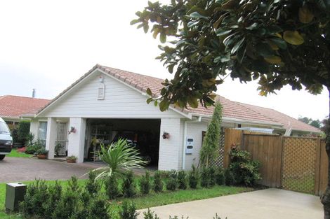 Photo of property in 242 Cascades Road, Botany Downs, Auckland, 2010