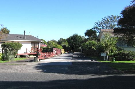 Photo of property in 2/31 Minaret Drive, Bucklands Beach, Auckland, 2014