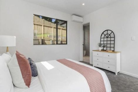 Photo of property in 7 Laurina Road, Sunnynook, Auckland, 0620