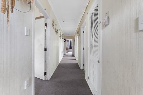 Photo of property in 73 Celia Street, Stratford, 4332