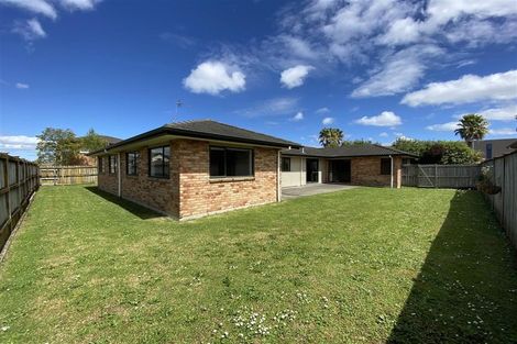 Photo of property in 487 Te Irirangi Drive, Flat Bush, Auckland, 2013