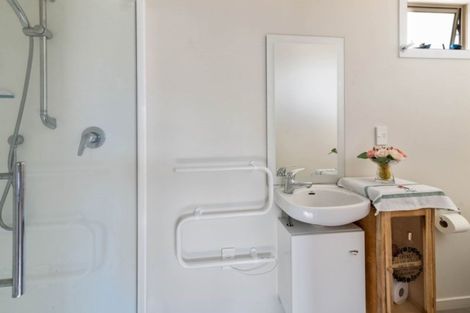 Photo of property in 47/64 Kawaha Point Road, Kawaha Point, Rotorua, 3010