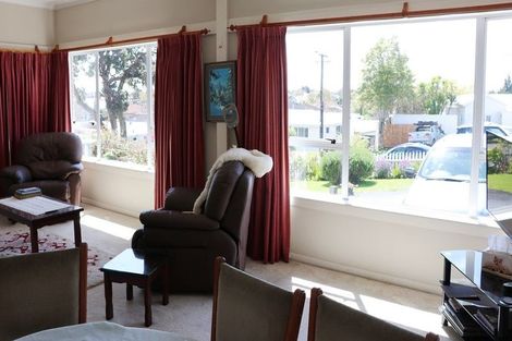 Photo of property in 5 Holden Avenue, Forest Lake, Hamilton, 3200