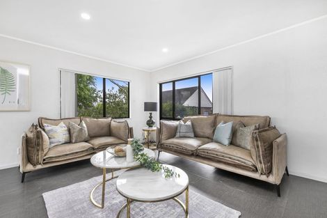 Photo of property in 2/23 Beatrice Avenue, Hillcrest, Auckland, 0627