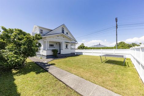 Photo of property in 86 Astley Avenue, New Lynn, Auckland, 0600