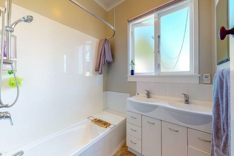 Photo of property in 28a Station Street, Tirau, 3410