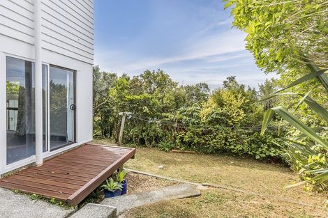 Photo of property in 3a Oldham Way, Crofton Downs, Wellington, 6035