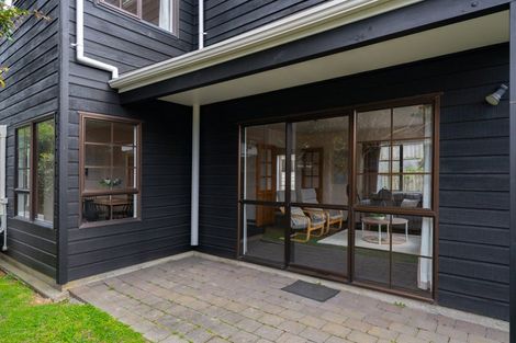 Photo of property in 6 Ellwood Place, Churton Park, Wellington, 6037