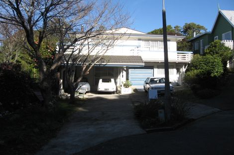 Photo of property in 37 Homewood Crescent, Karori, Wellington, 6012