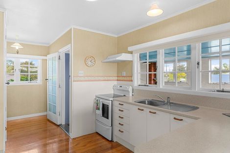 Photo of property in 8 George Point Road, Onerahi, Whangarei, 0110