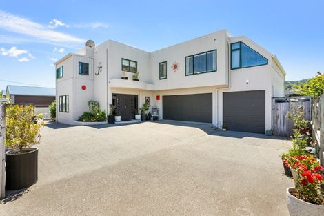 Photo of property in 620 Harbour View Road, Whangamata, 3620