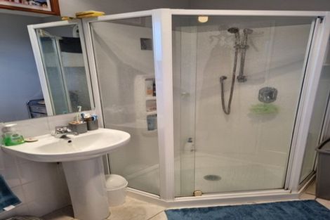 Photo of property in 12 Farm Lane, Parklands, Christchurch, 8083