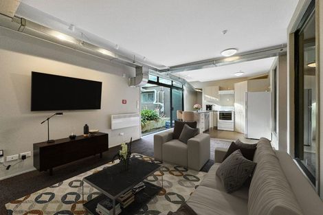 Photo of property in Sharella Living, 20 Glenmore Street, Thorndon, Wellington, 6011