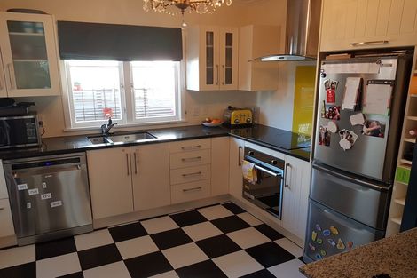 Photo of property in 62 Pitau Road, Mount Maunganui, 3116