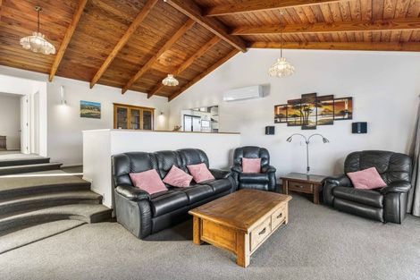 Photo of property in 23 Crows Road, Swanson, Auckland, 0614