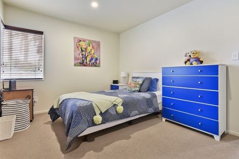Photo of property in 256 Hill Road, The Gardens, Auckland, 2105