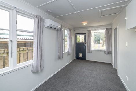 Photo of property in 27 Oxford Street, Lansdowne, Masterton, 5810